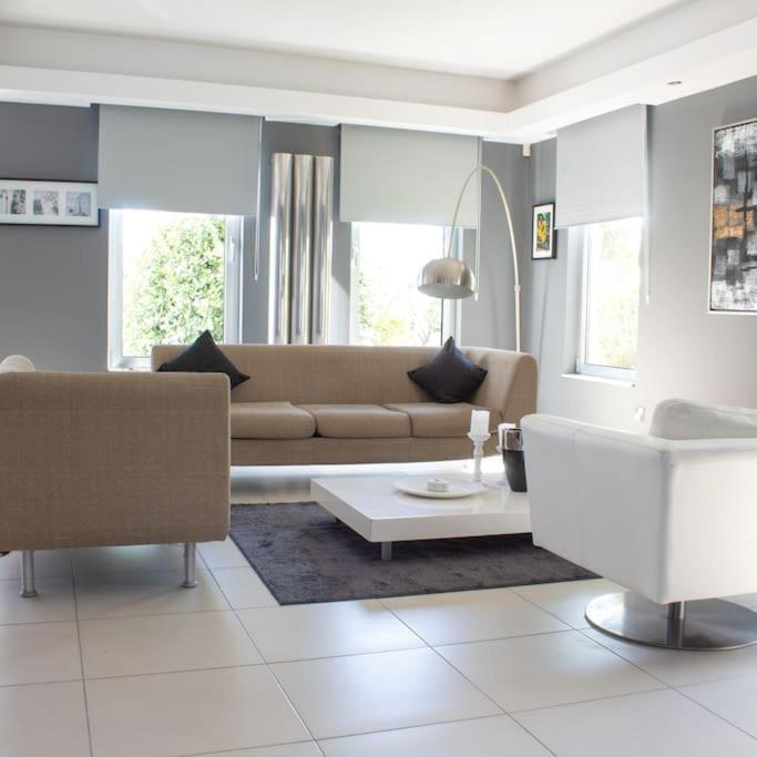 Villa Artemis Larnaca Eksteriør billede