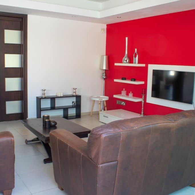 Villa Artemis Larnaca Eksteriør billede