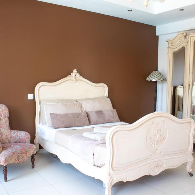 Villa Artemis Larnaca Eksteriør billede