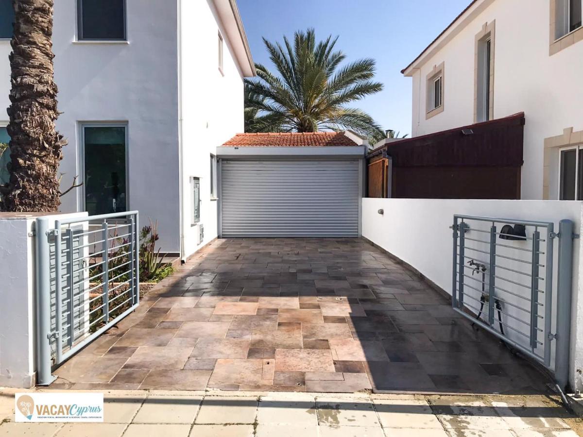 Villa Artemis Larnaca Eksteriør billede